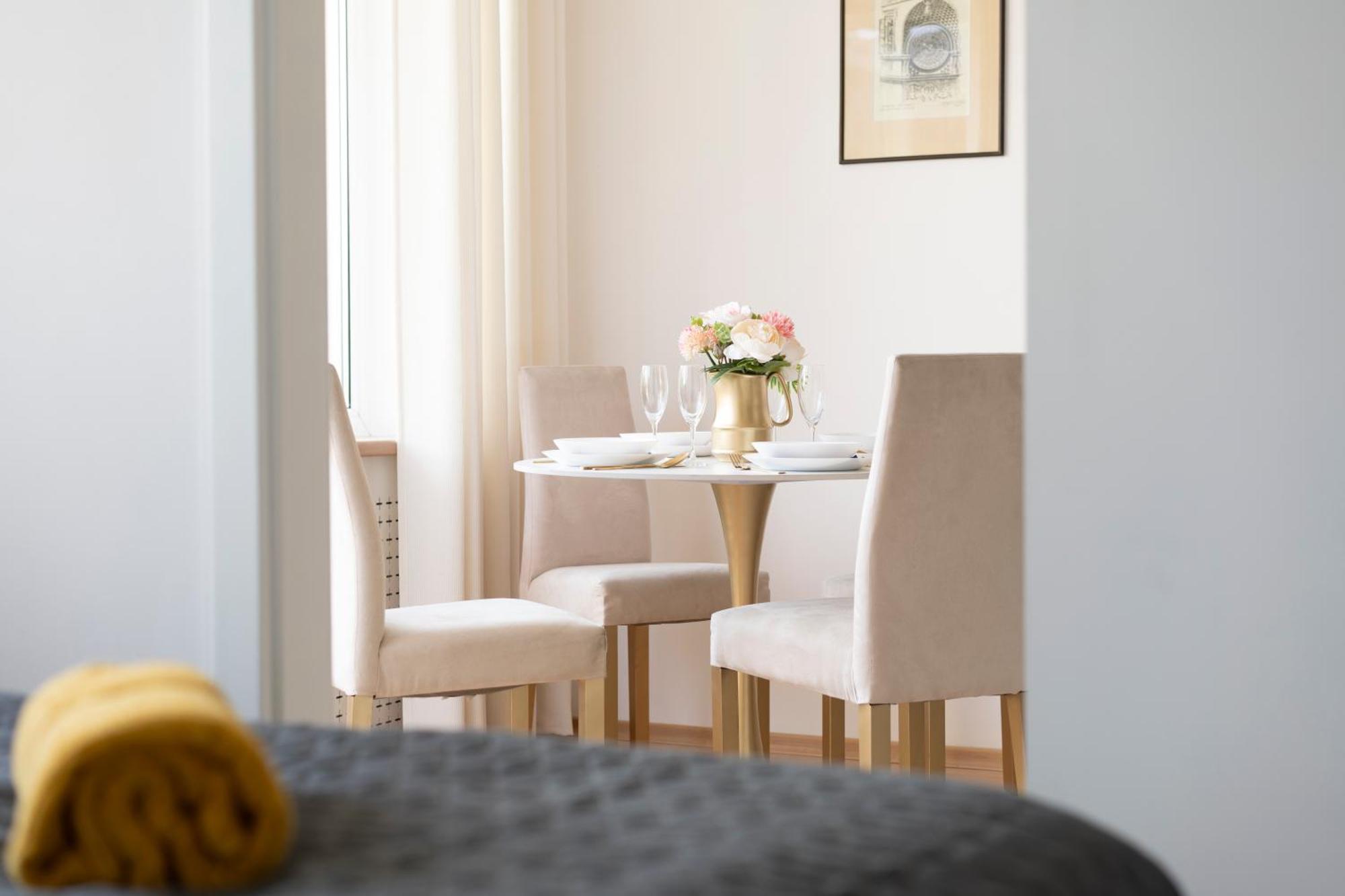 Greenpoint Hoza Apartment Warsawa Bagian luar foto
