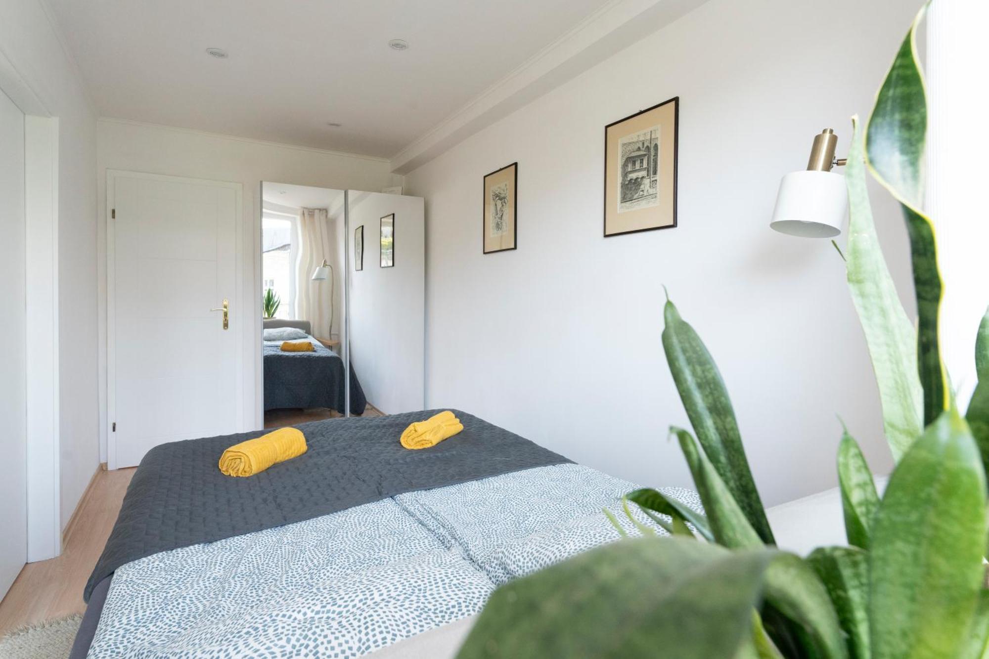 Greenpoint Hoza Apartment Warsawa Bagian luar foto